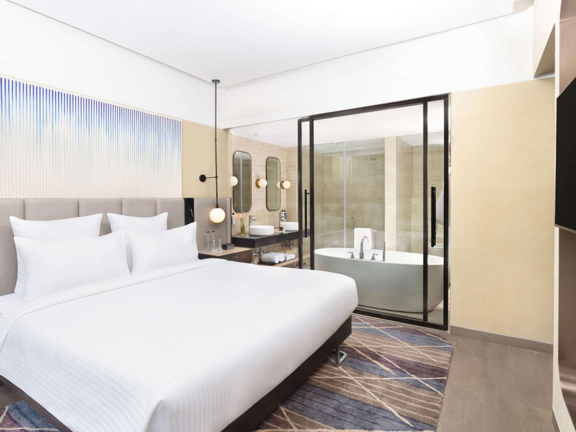 Novotel New Delhi City Centre Eksteriør billede