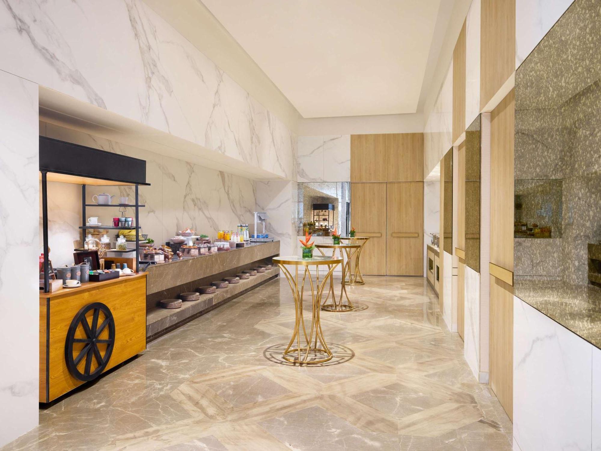Novotel New Delhi City Centre Eksteriør billede