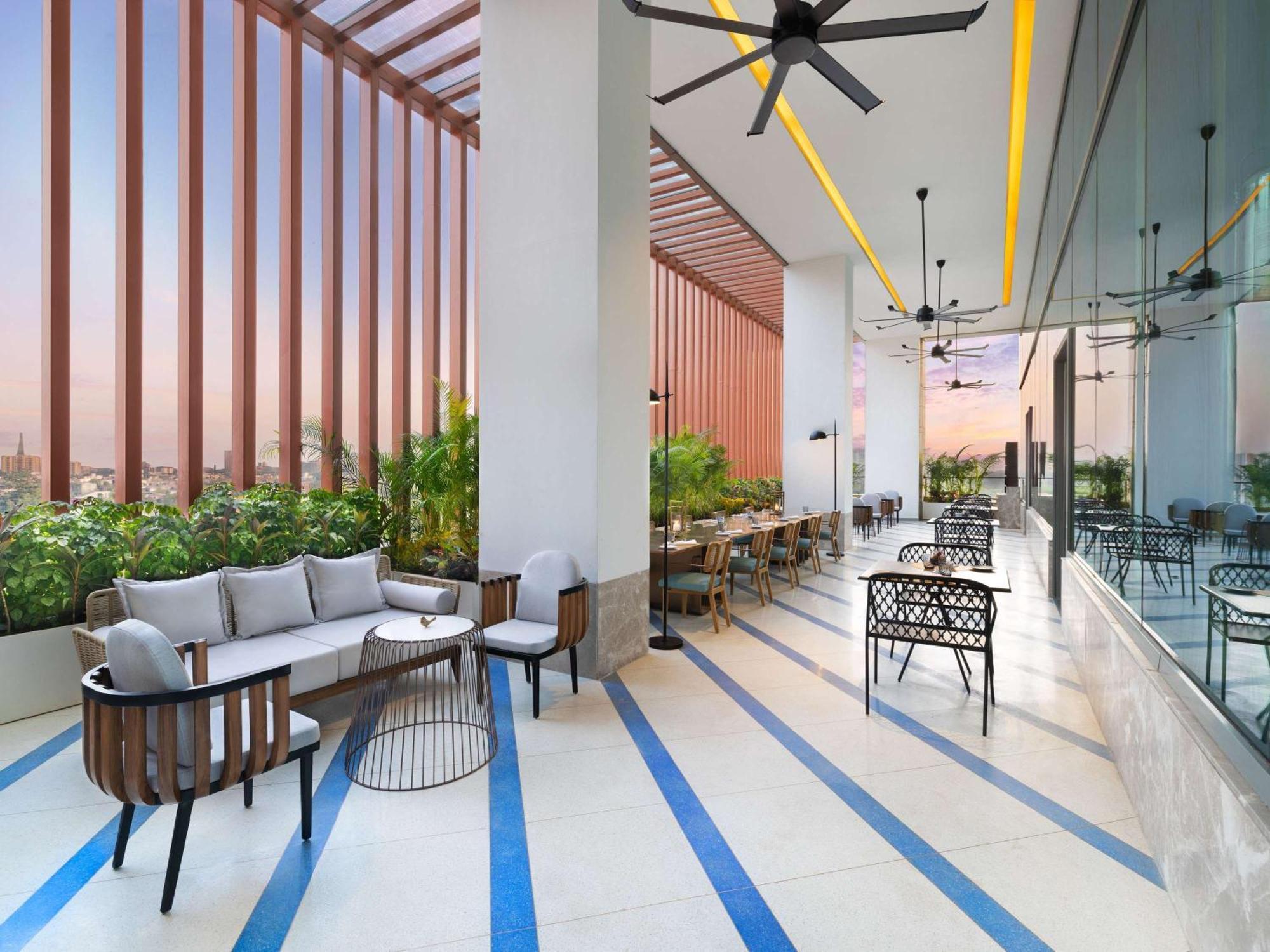 Novotel New Delhi City Centre Eksteriør billede