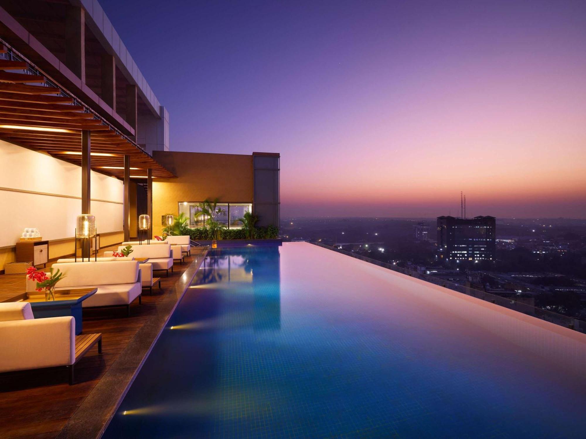 Novotel New Delhi City Centre Eksteriør billede